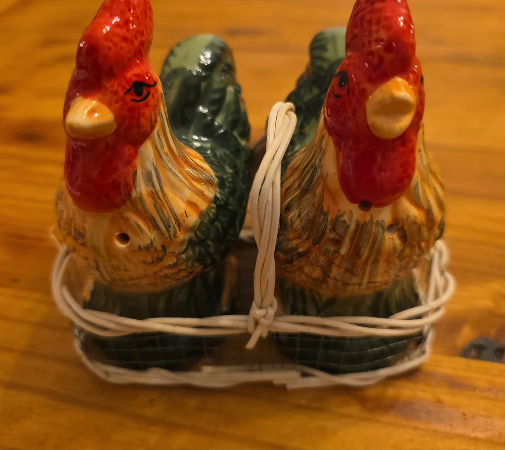 Ceramic Rooster Salt and Pepper Shaker Set - Red and Green In A Basket